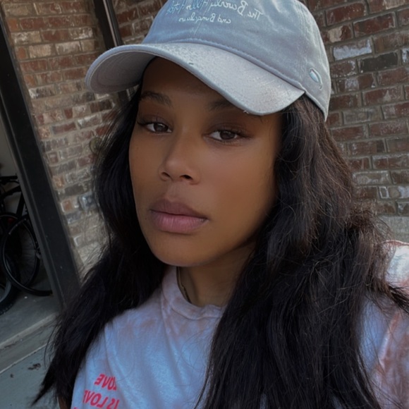 100% AUTHENTIC DESIGNER ITEMS - Picture 2 of 15